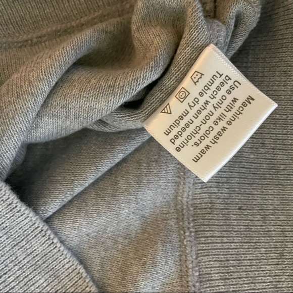 Grey buttoned-down soft sweater - size 7 - Picture 5 of 5